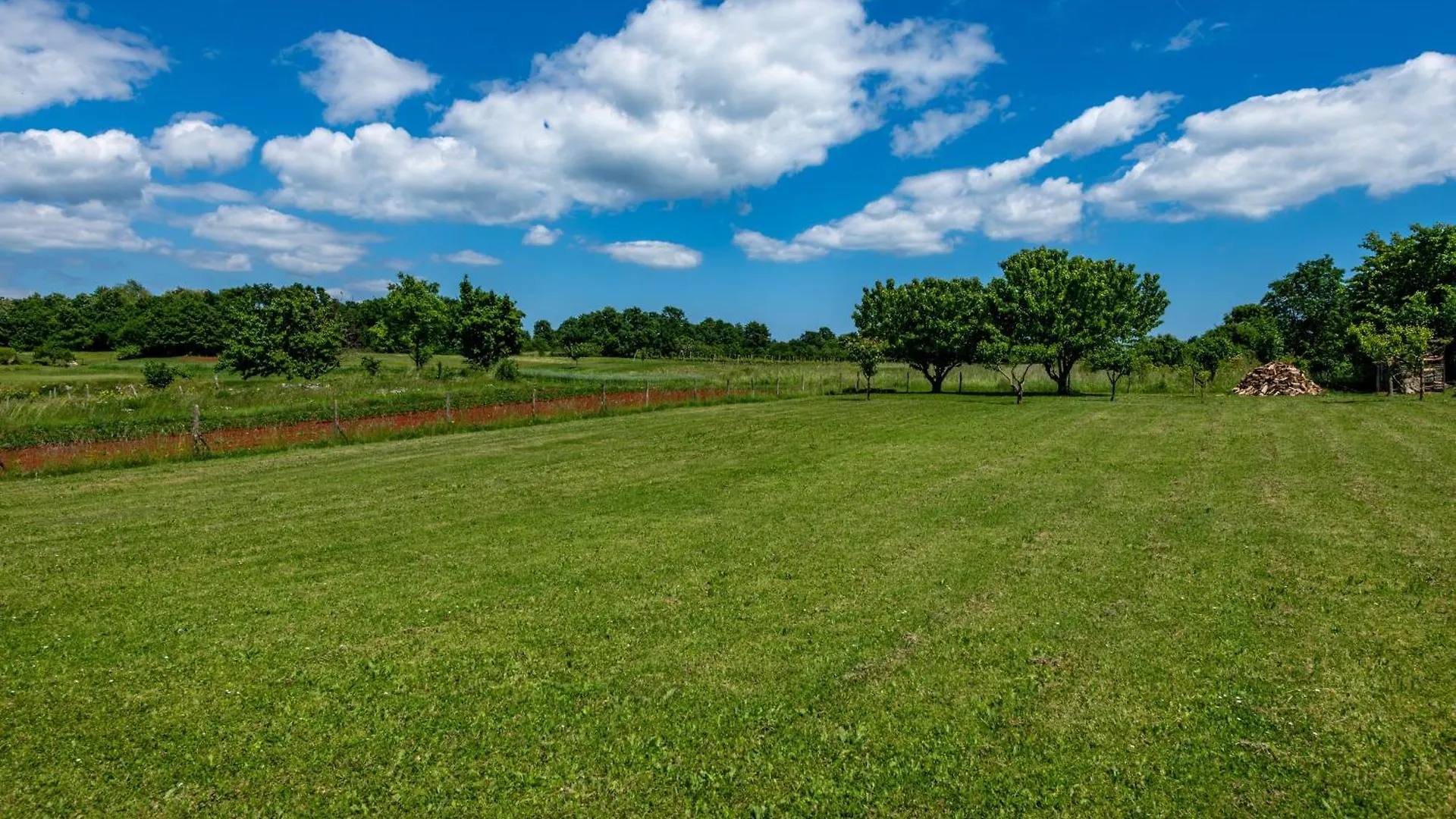 Villa Mia, Your Warm And Sunny Family Getaway Cere 度假居
