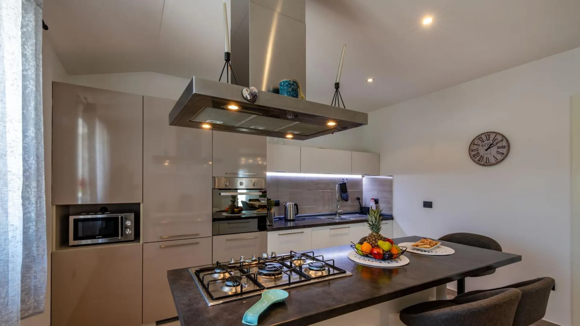 Villa Mia, Your Warm And Sunny Family Getaway Cere